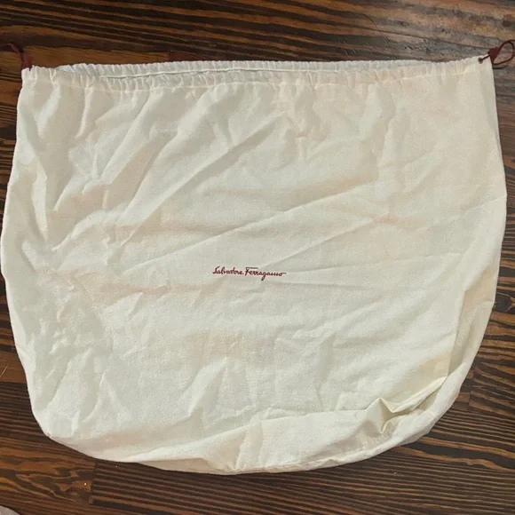 Salvatore Ferragamo Cream Dust Bag - Picture 1 of 1